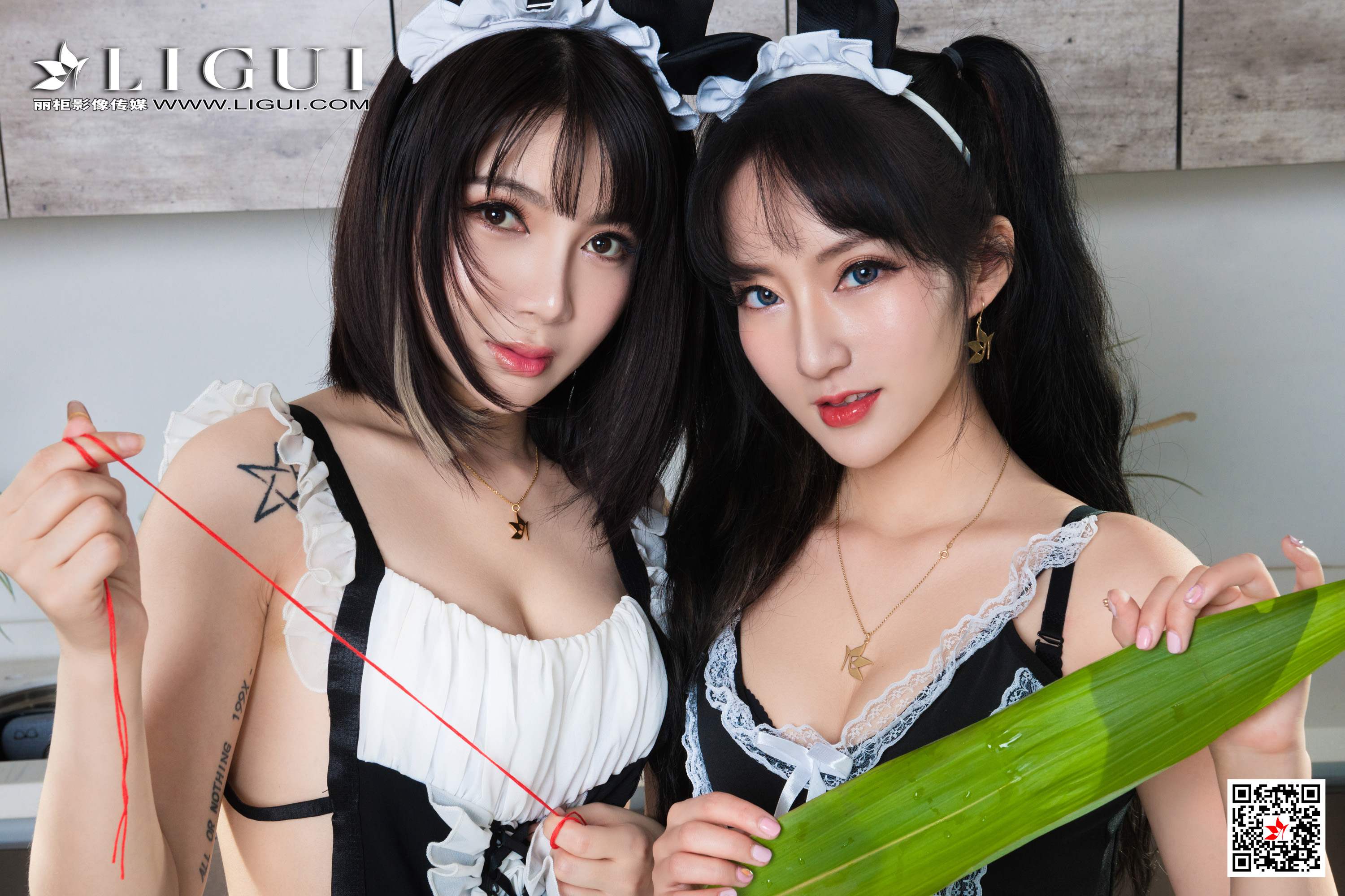 Foot Fetish Twin Flowers 83