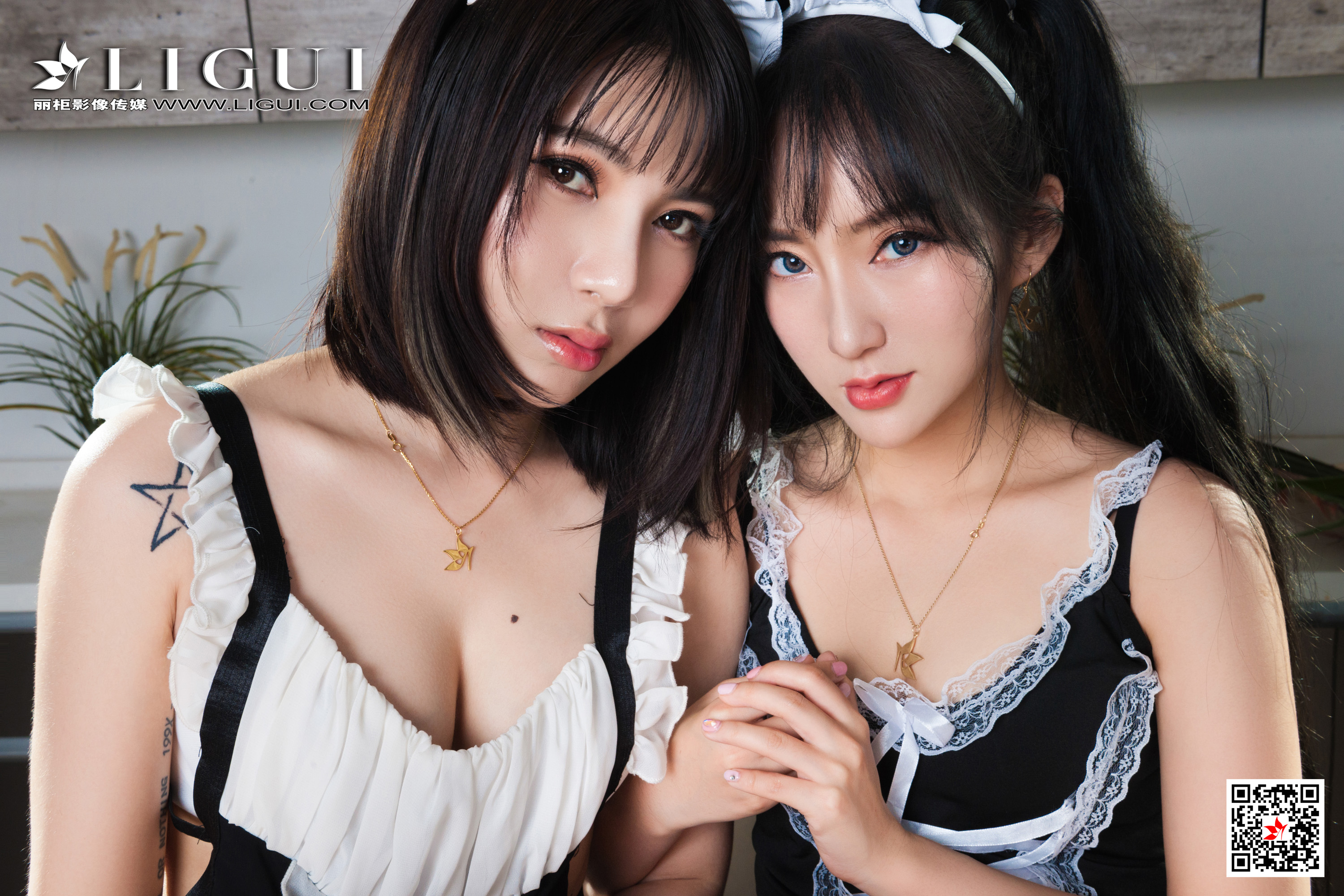 Foot Fetish Twin Flowers 83