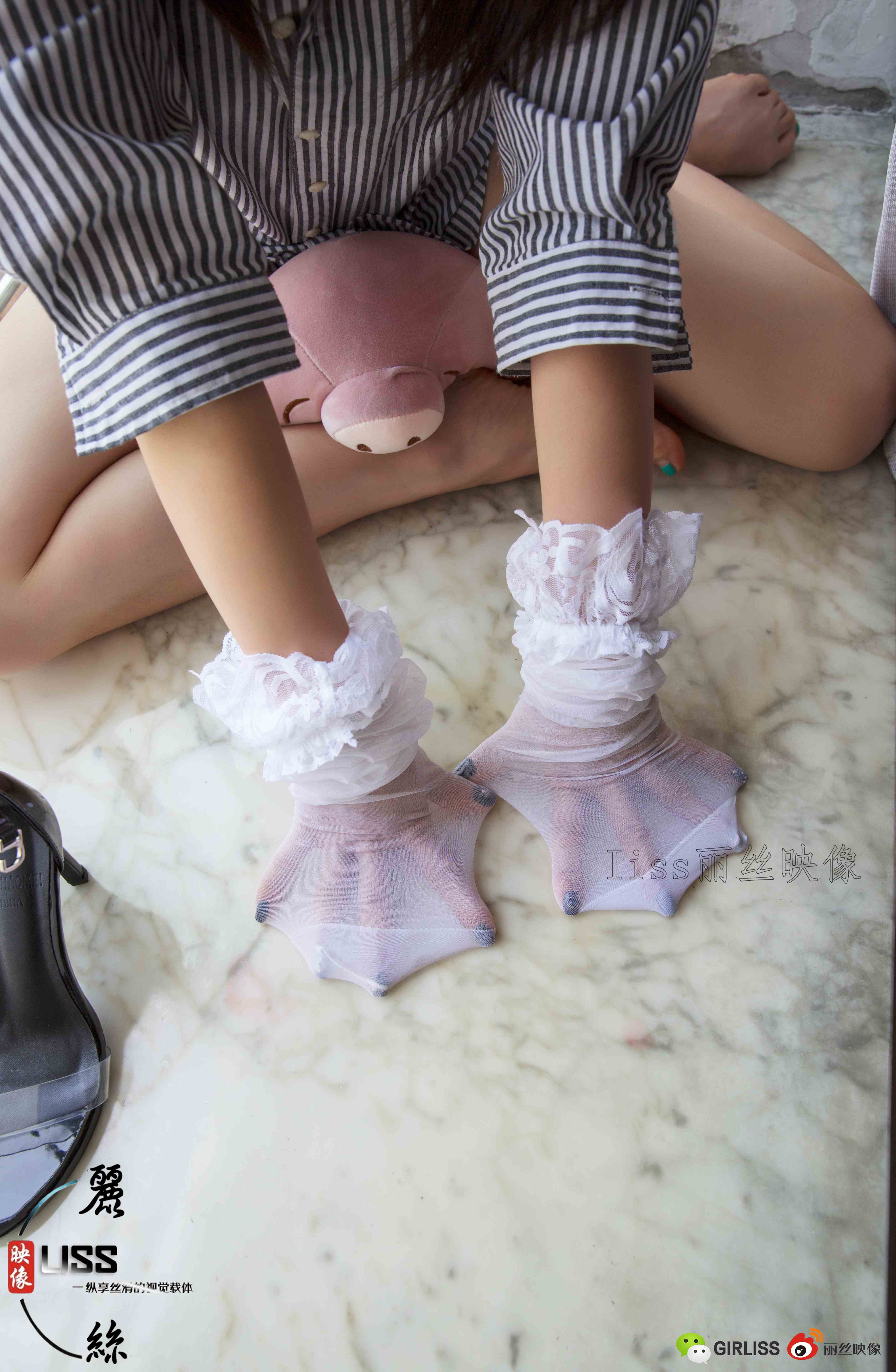 China Beauty Legs and feet 671