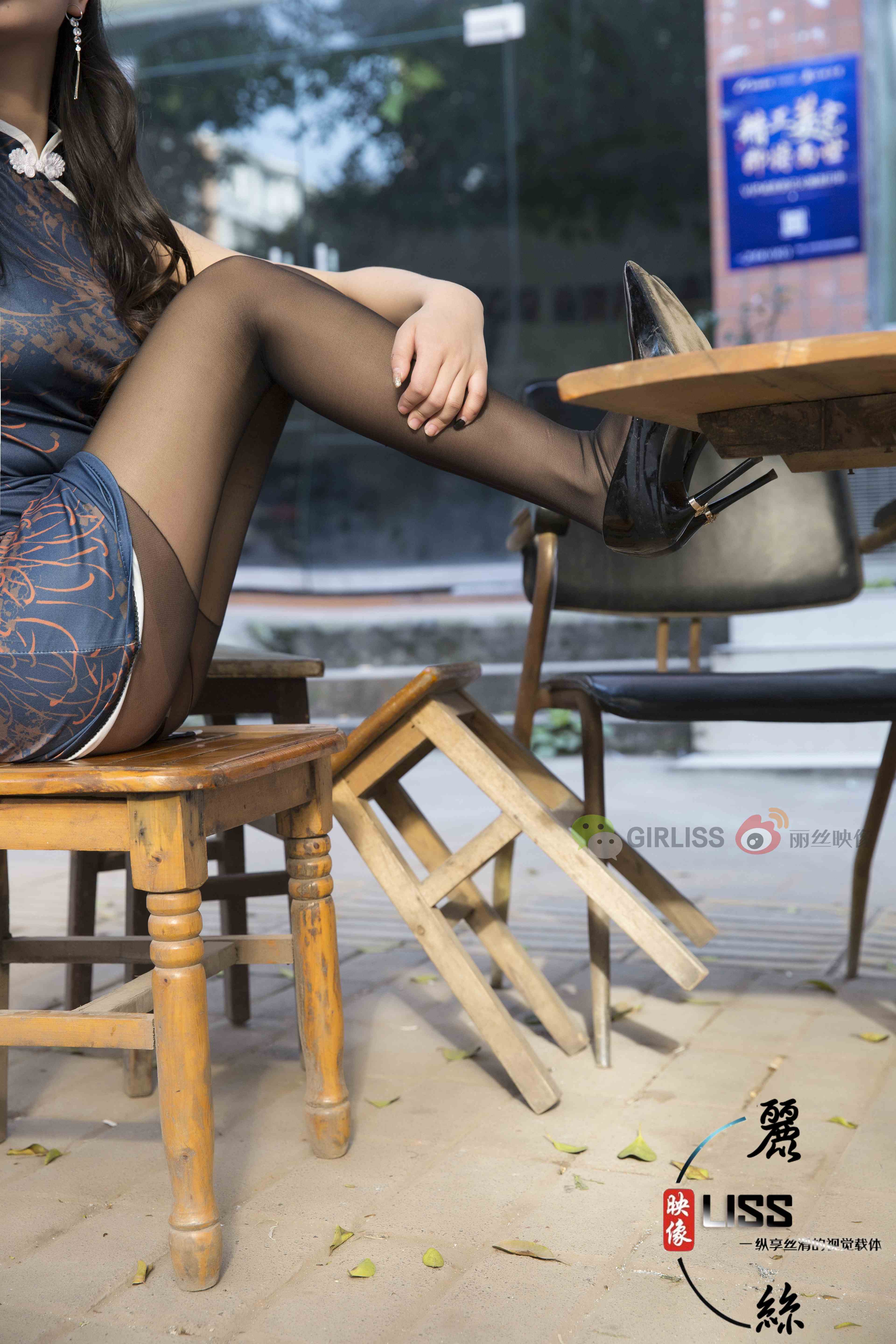 China Beauty Legs and feet 674