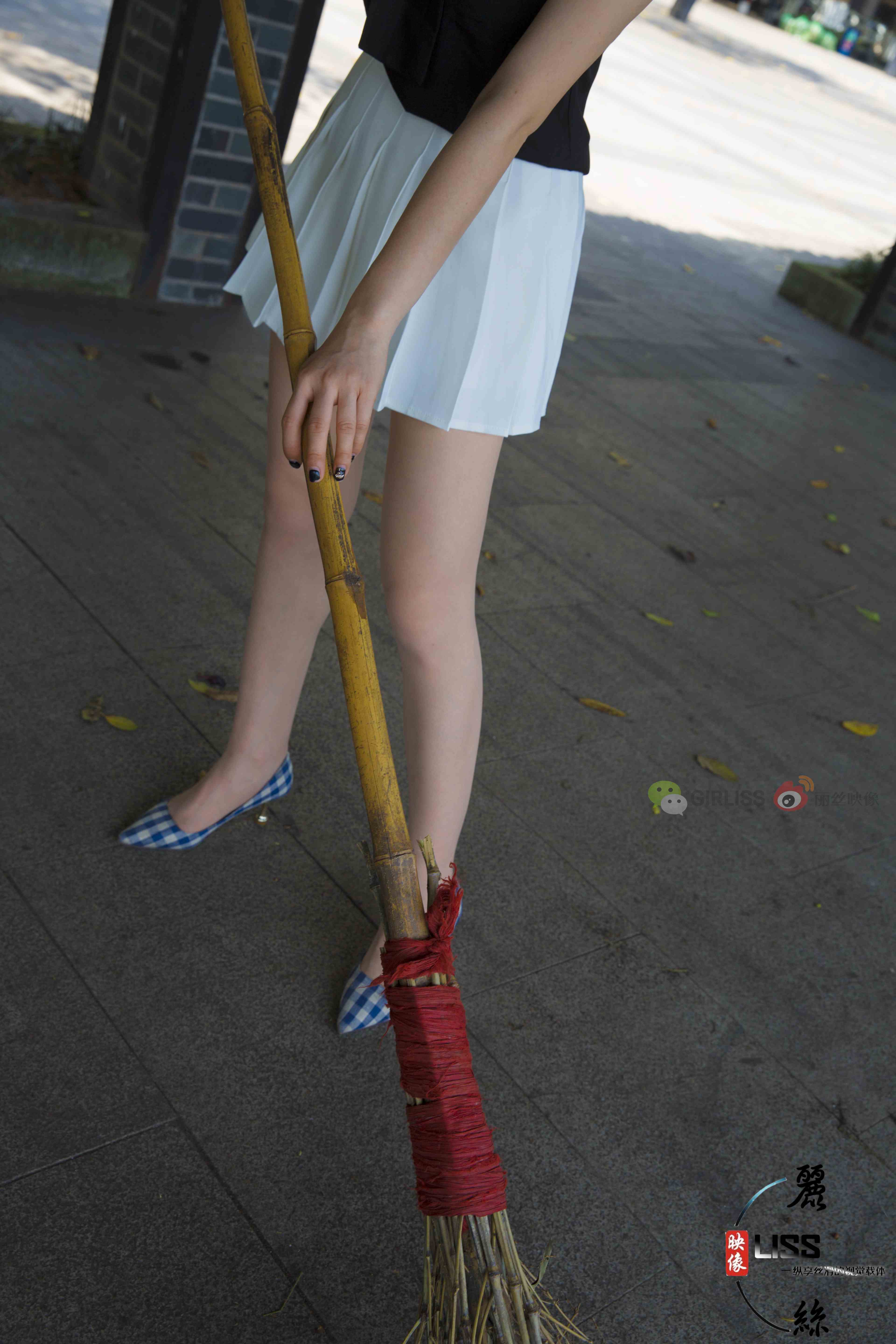 China Beauty Legs and feet 677