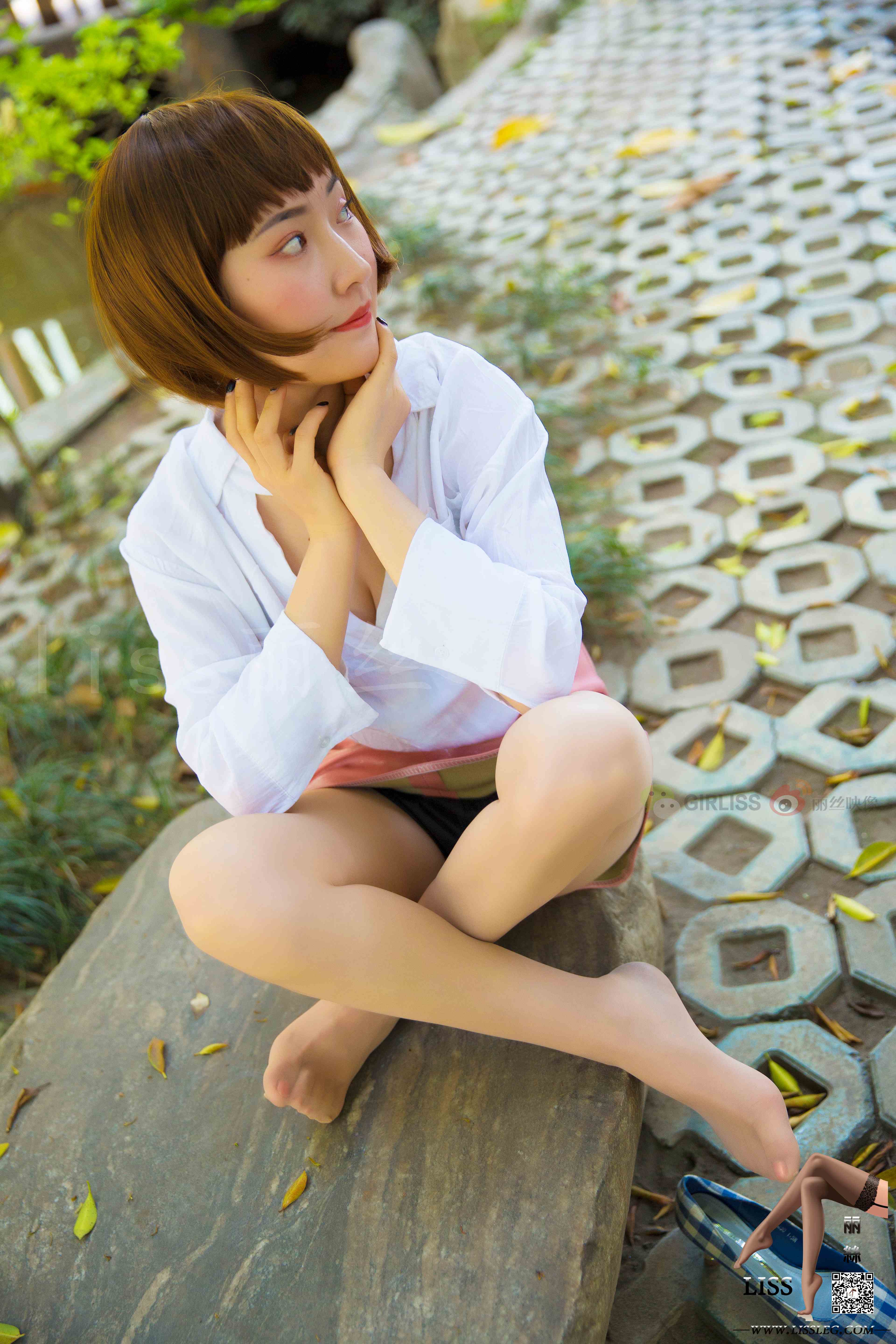 China Beauty Legs and feet 679