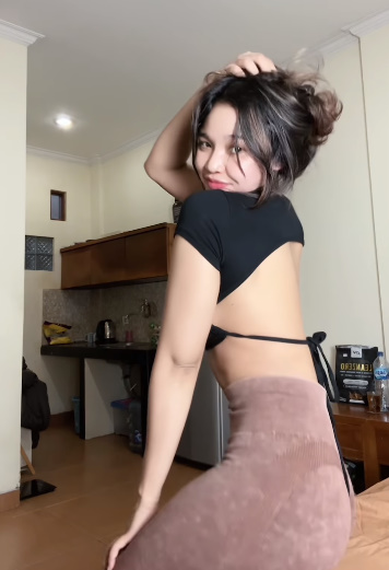 looking makes it uuhhooott_34