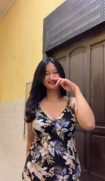 looking makes it uuhhooott_34