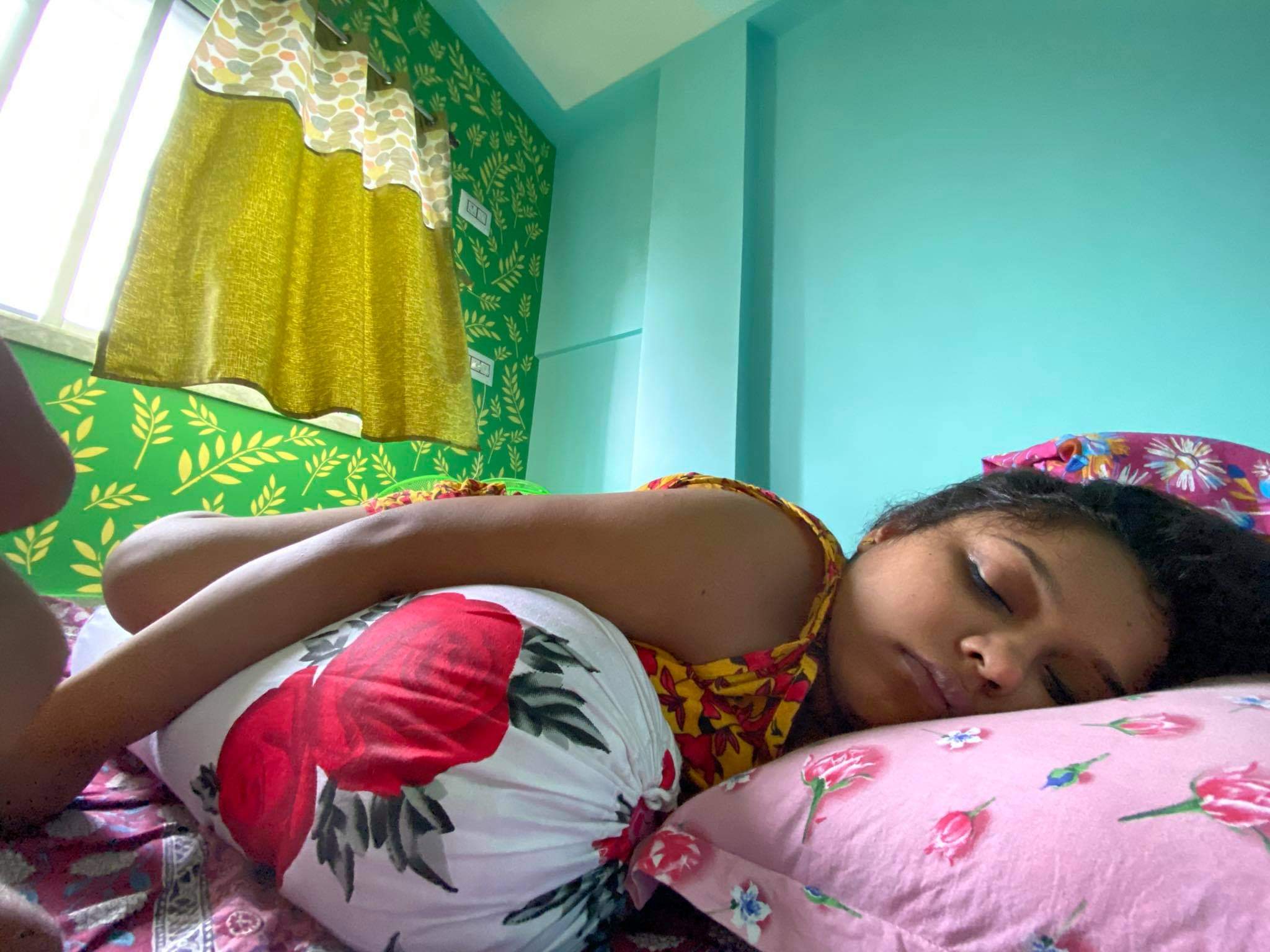 Indian Busty Chubby bebe pic