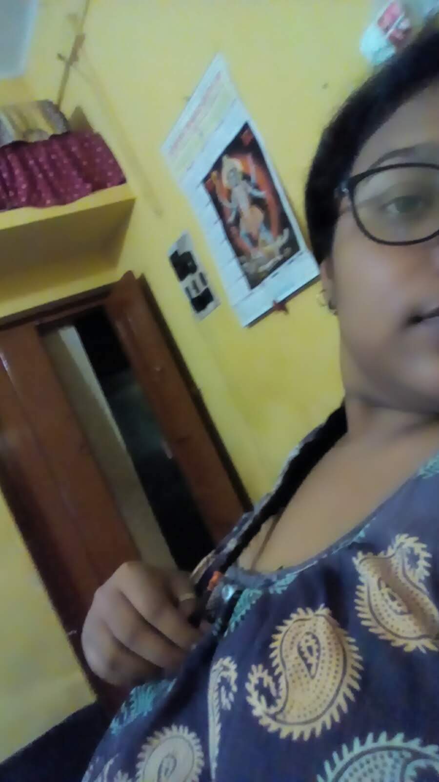 Indian Busty Chubby bebe pic