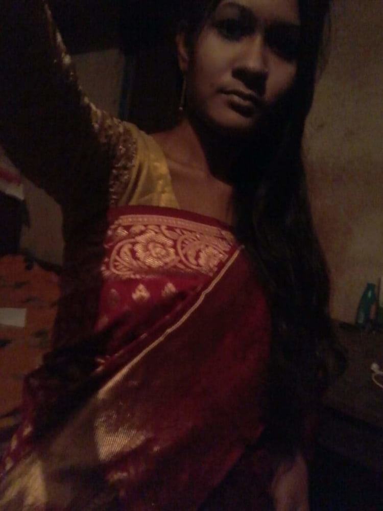 Village Hot Girl Booby Fingering pic