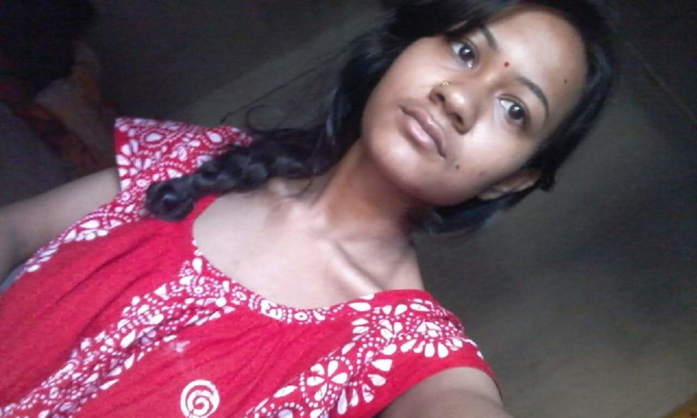 Village Hot Girl Booby Fingering pic