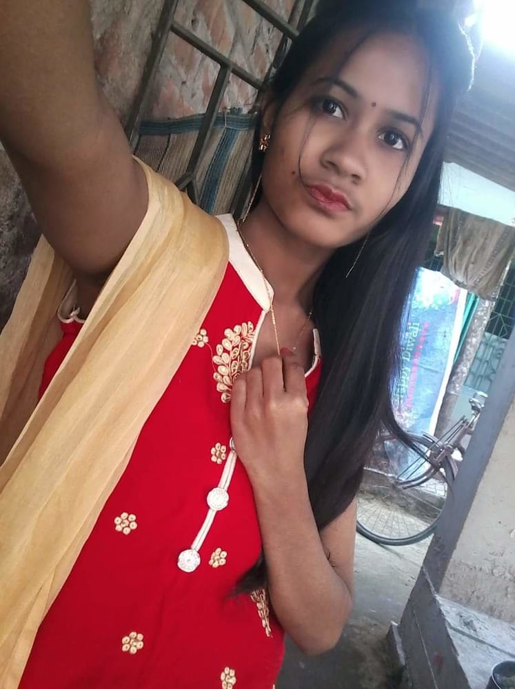 Village Hot Girl Booby Fingering pic