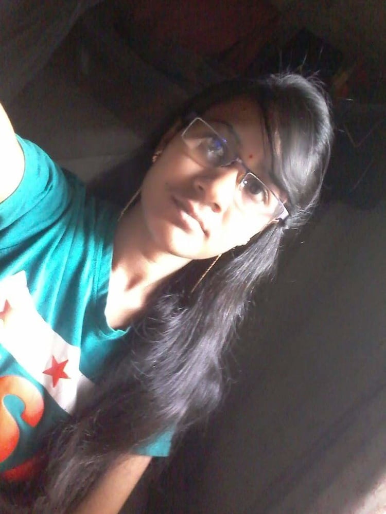 Village Hot Girl Booby Fingering pic