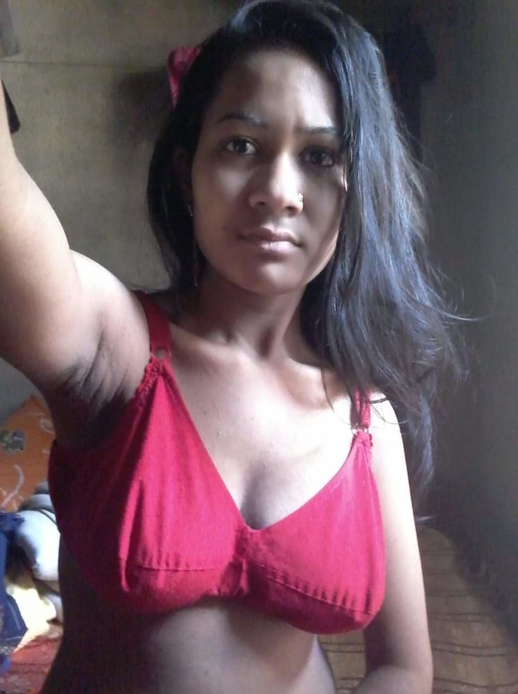 Village Hot Girl Booby Fingering pic