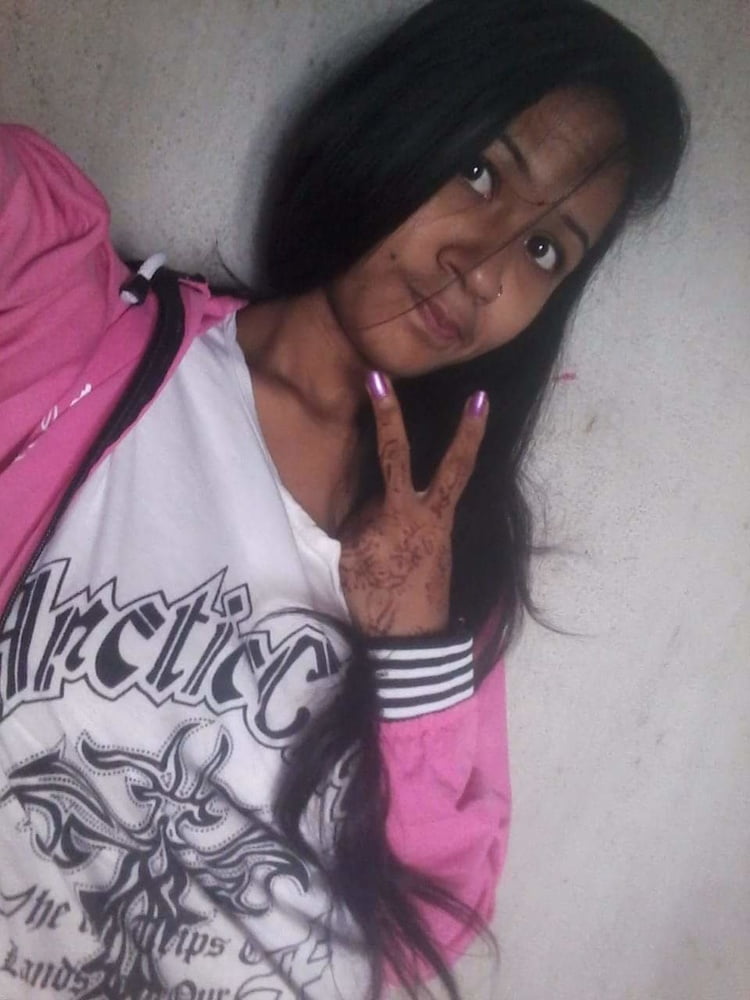 Village Hot Girl Booby Fingering pic