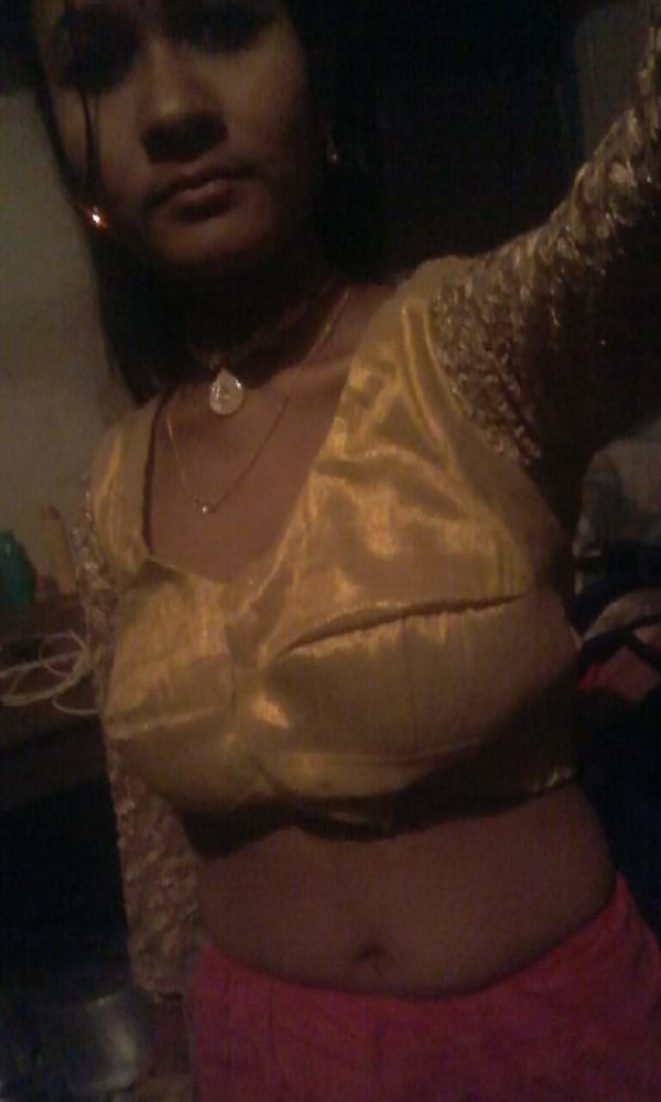 Village Hot Girl Booby Fingering pic