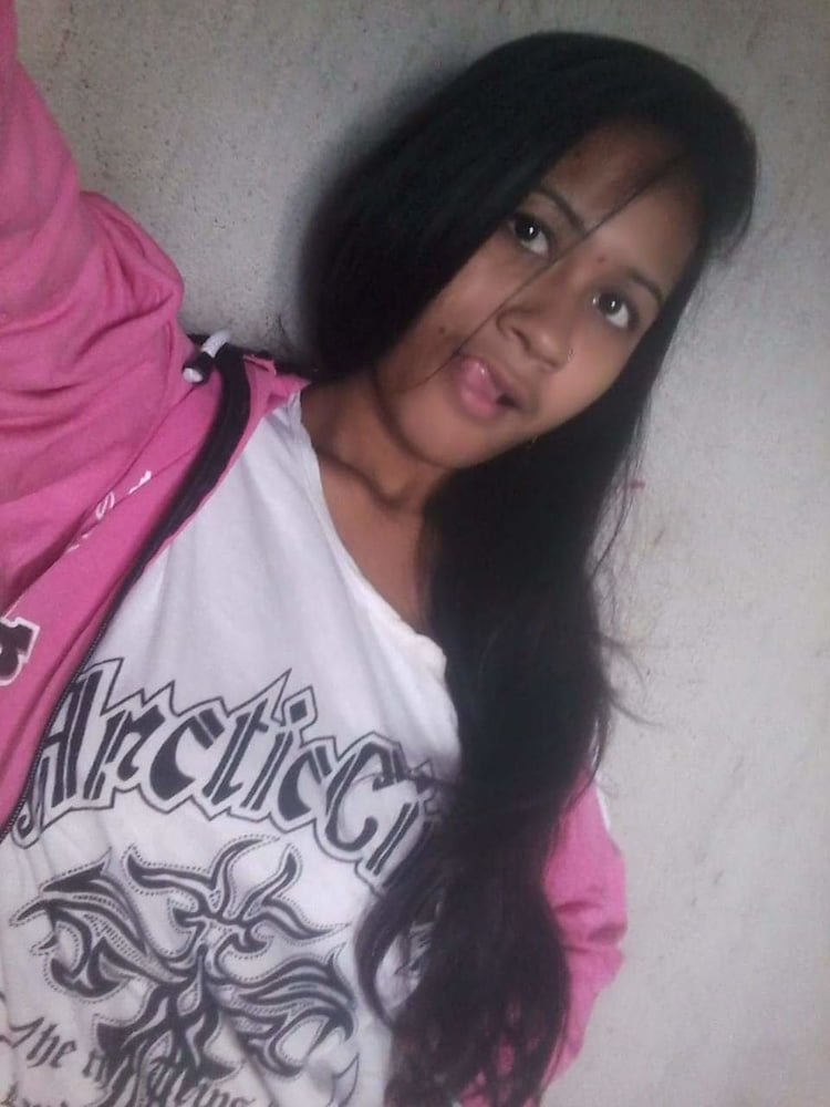 Village Hot Girl Booby Fingering pic