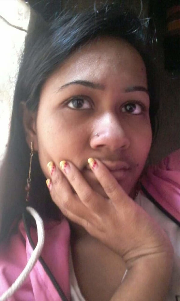 Village Hot Girl Booby Fingering pic