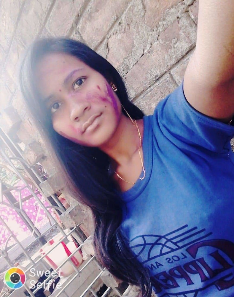 Village Hot Girl Booby Fingering pic