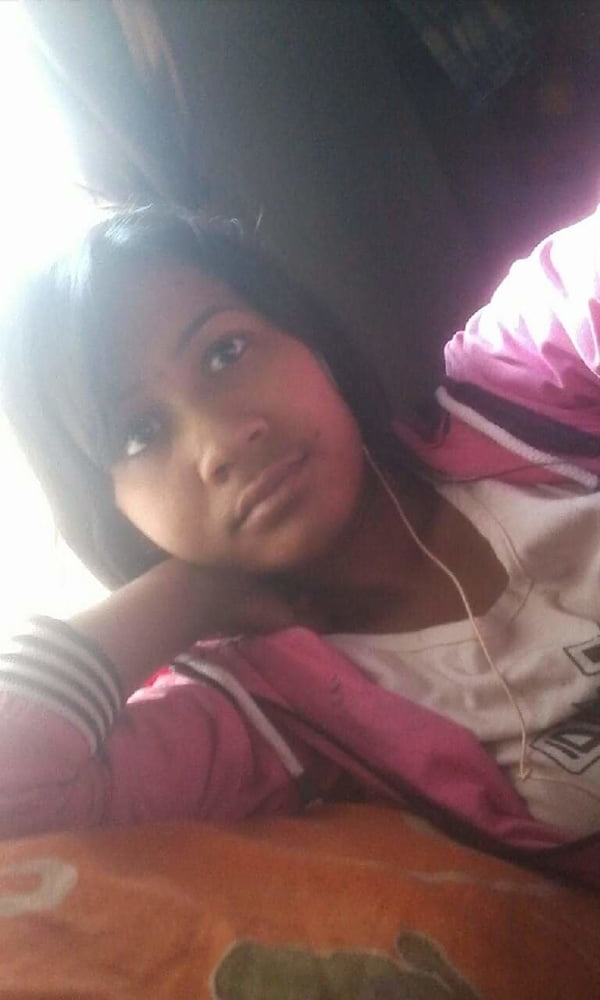 Village Hot Girl Booby Fingering pic