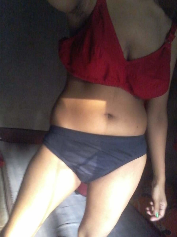 Village Hot Girl Booby Fingering pic