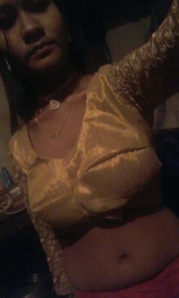 Village Hot Girl Booby Fingering pic