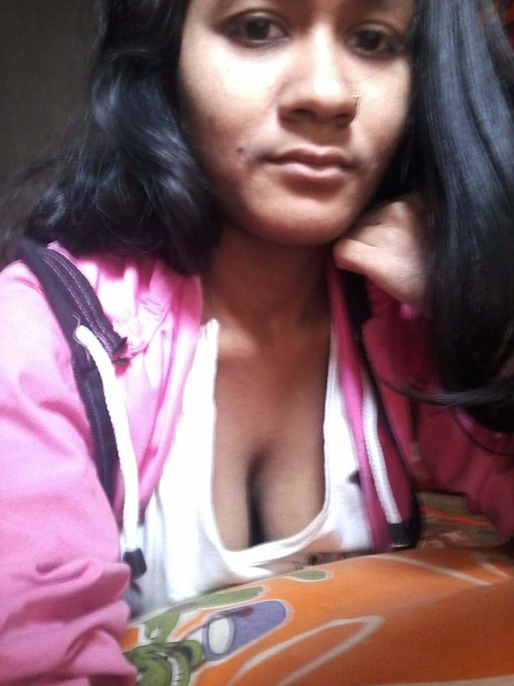 Village Hot Girl Booby Fingering pic