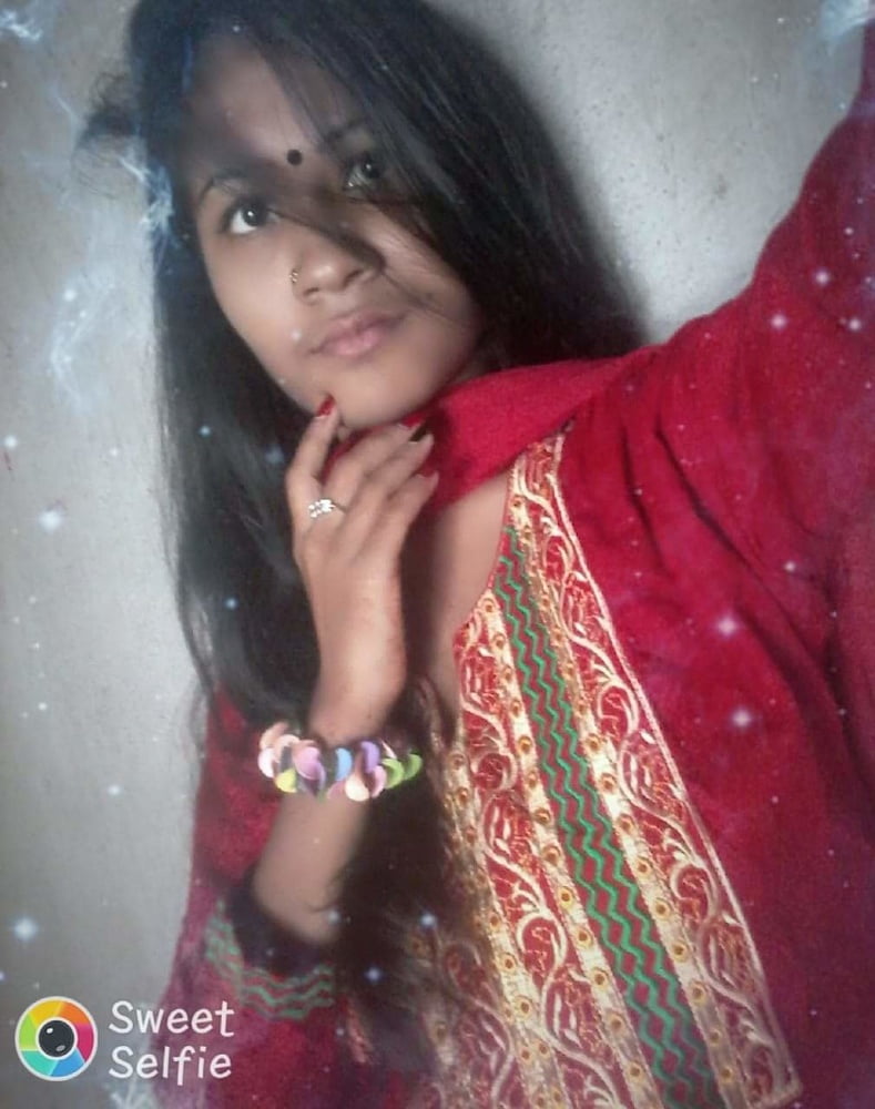 Village Hot Girl Booby Fingering pic