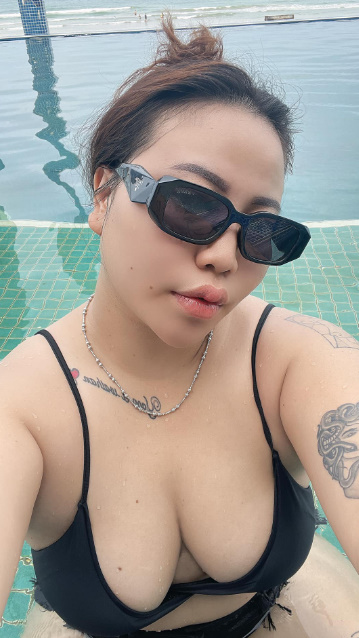 looking makes it uuhhooott_36