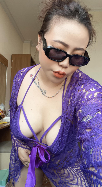 looking makes it uuhhooott_36