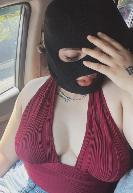 looking makes it uuhhooott_36