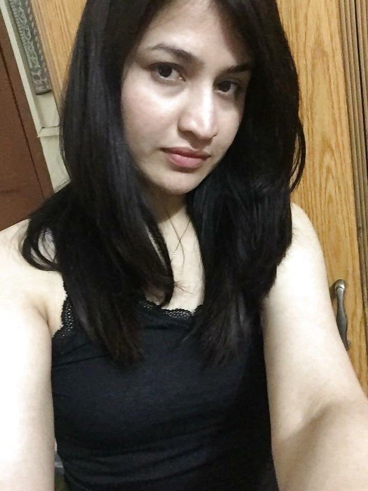 Pakistani girl part 1