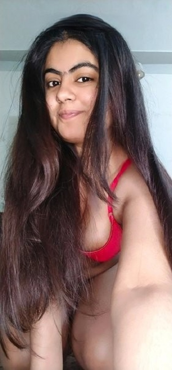 Bhabhi share nude pics