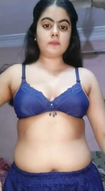Bhabhi share nude pics