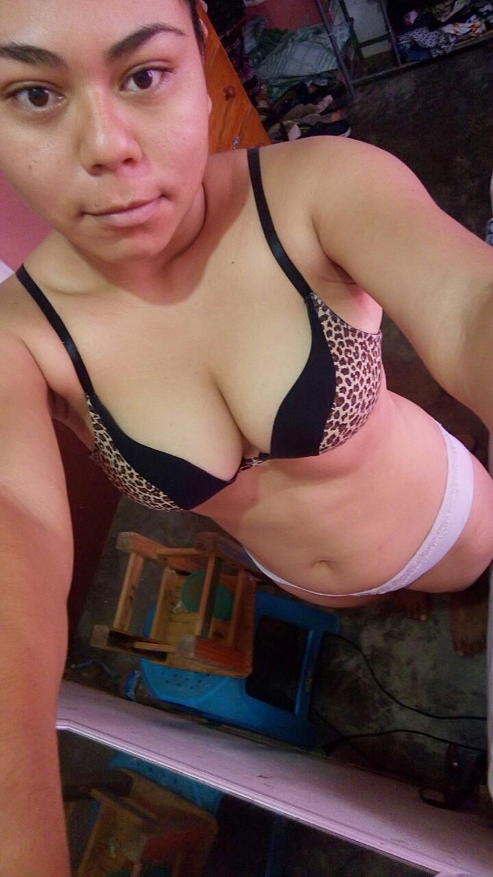 Assamese girl sharing nude pics on instagram