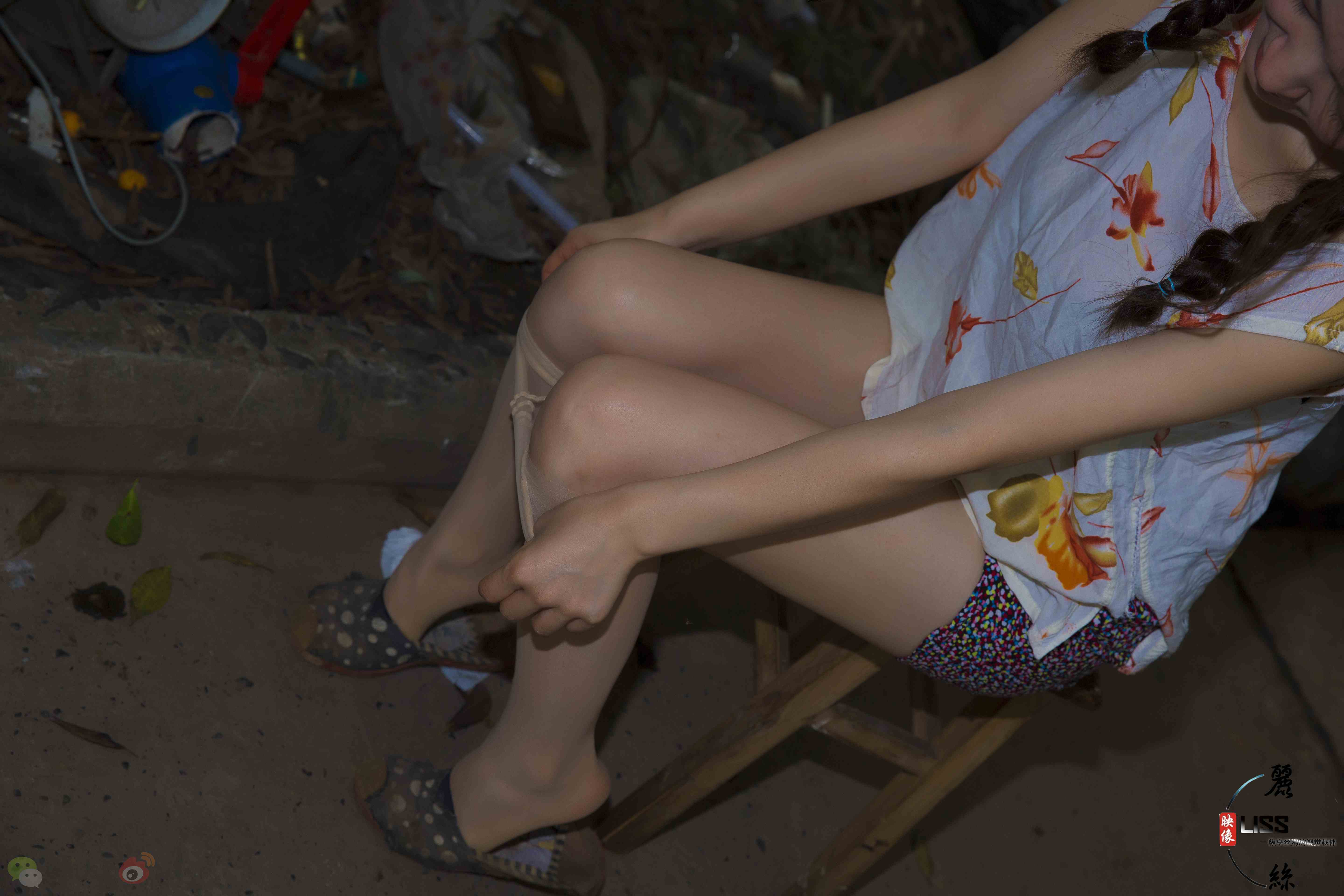 China Beauty Legs and feet 681