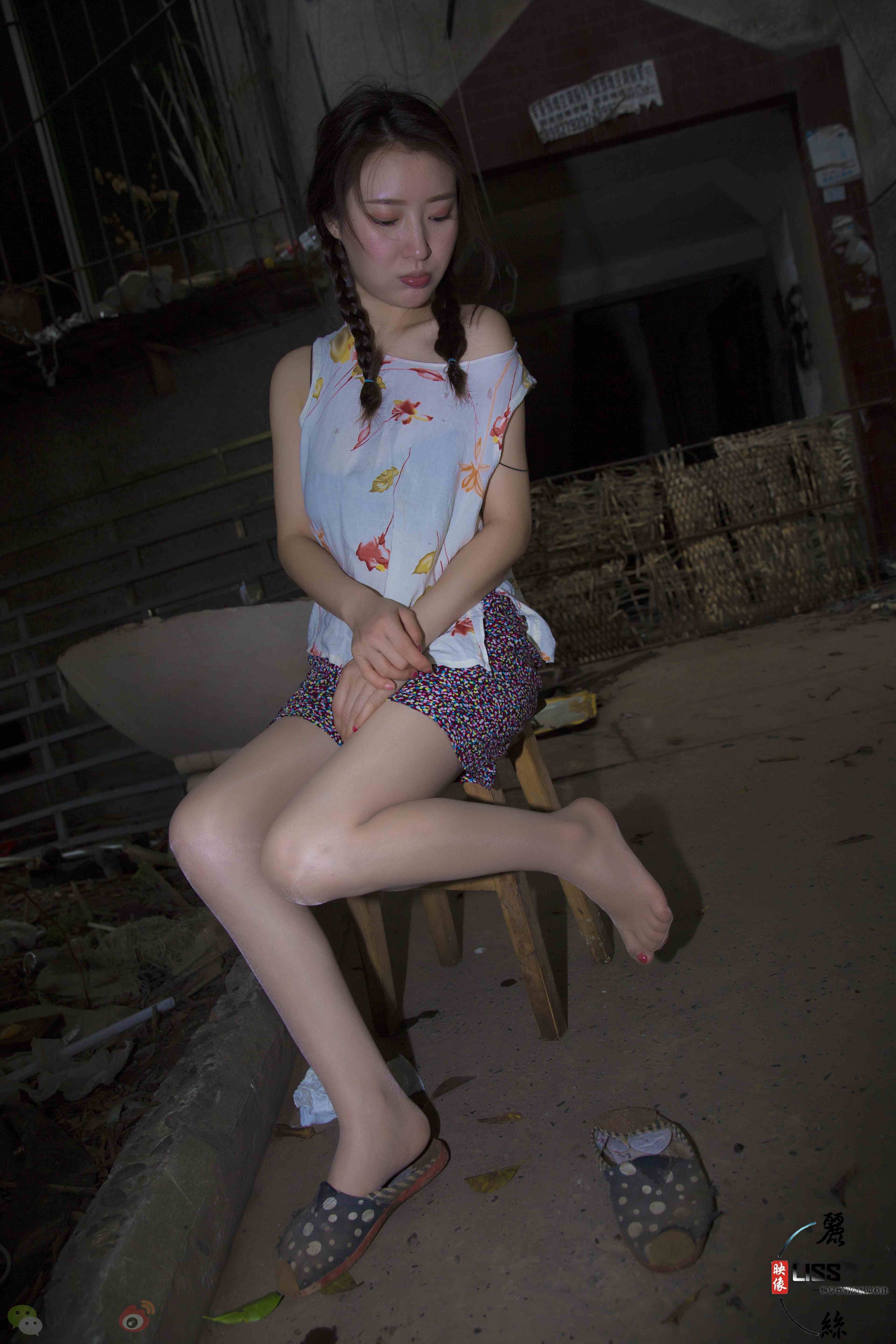 China Beauty Legs and feet 681