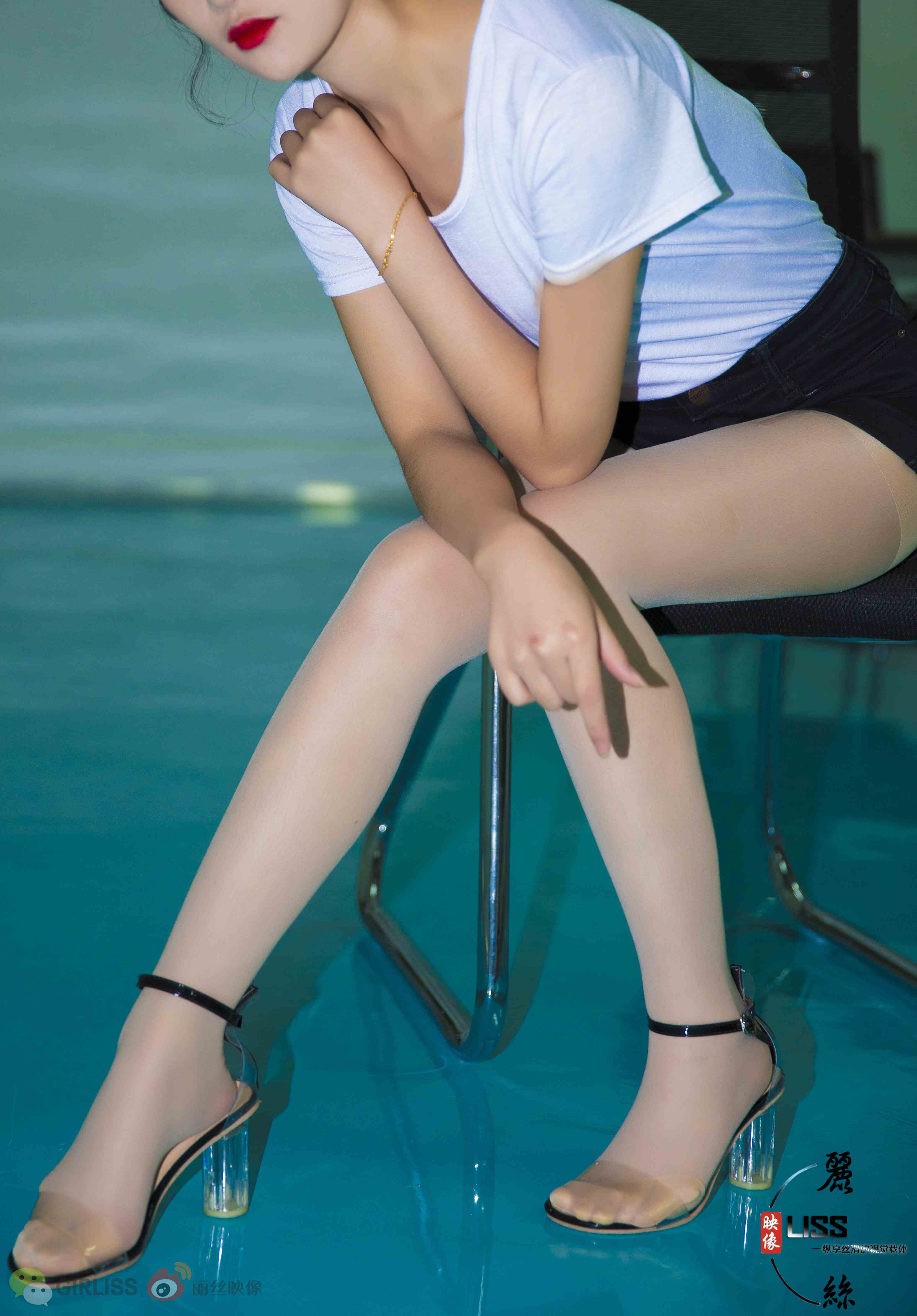 China Beauty Legs and feet 682