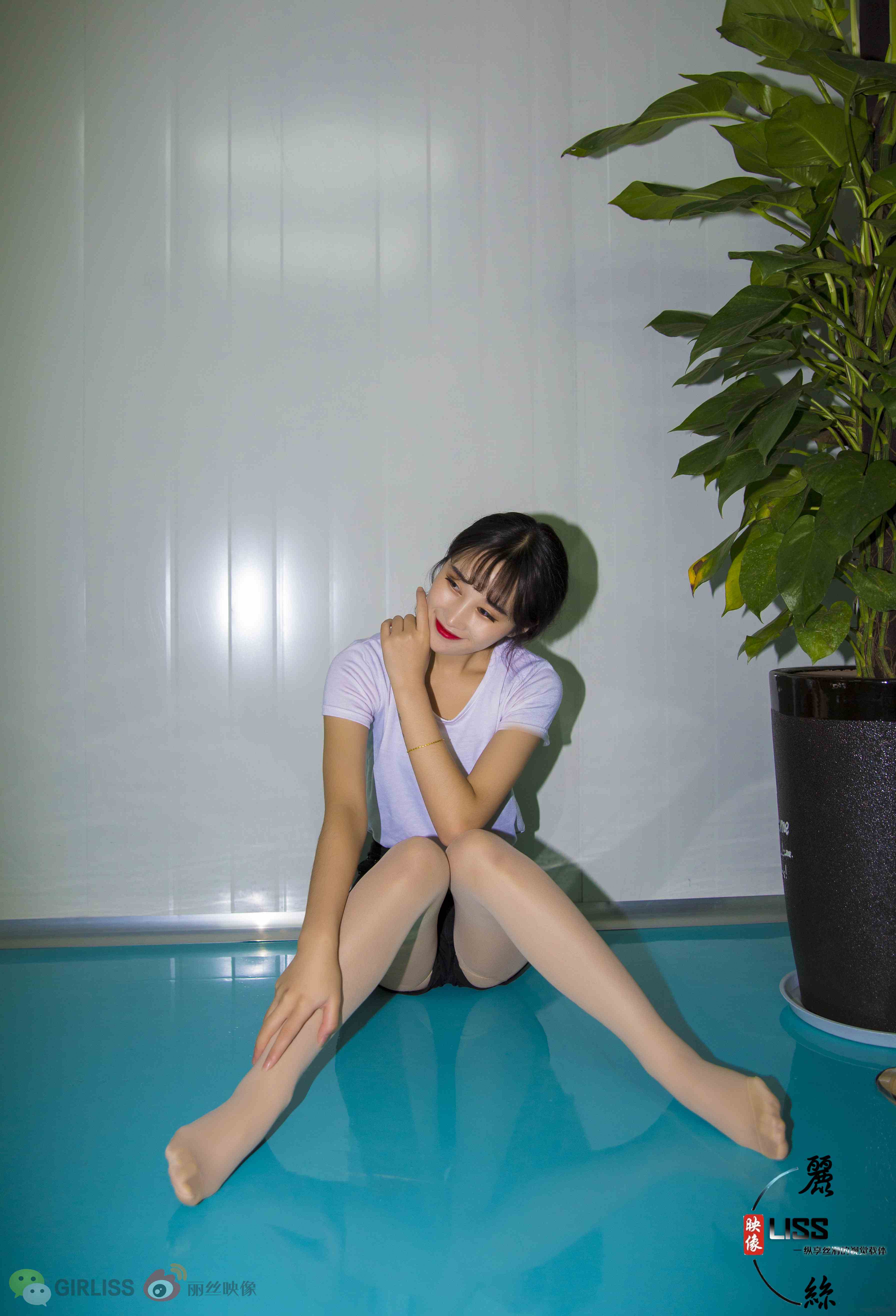 China Beauty Legs and feet 682