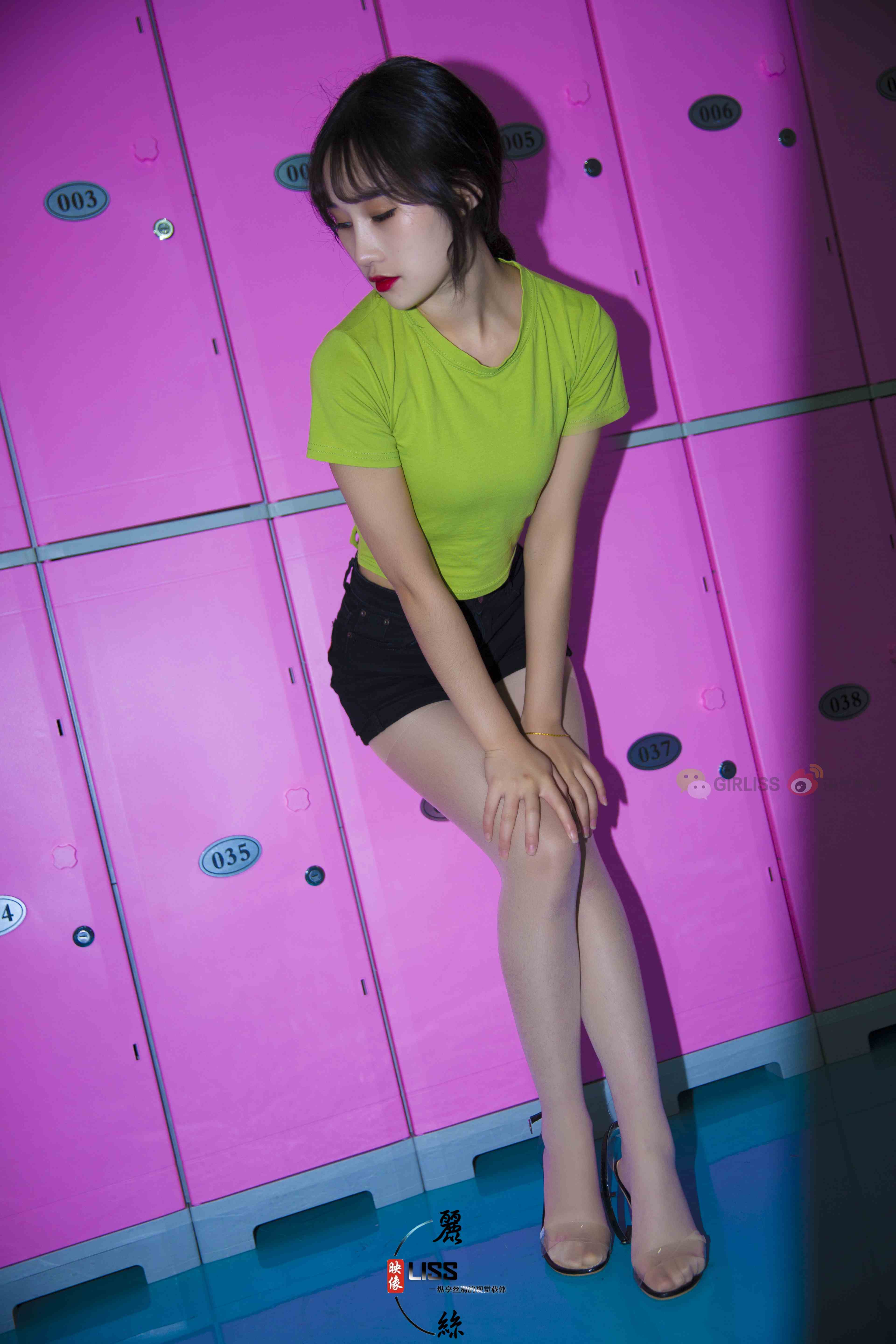 China Beauty Legs and feet 683