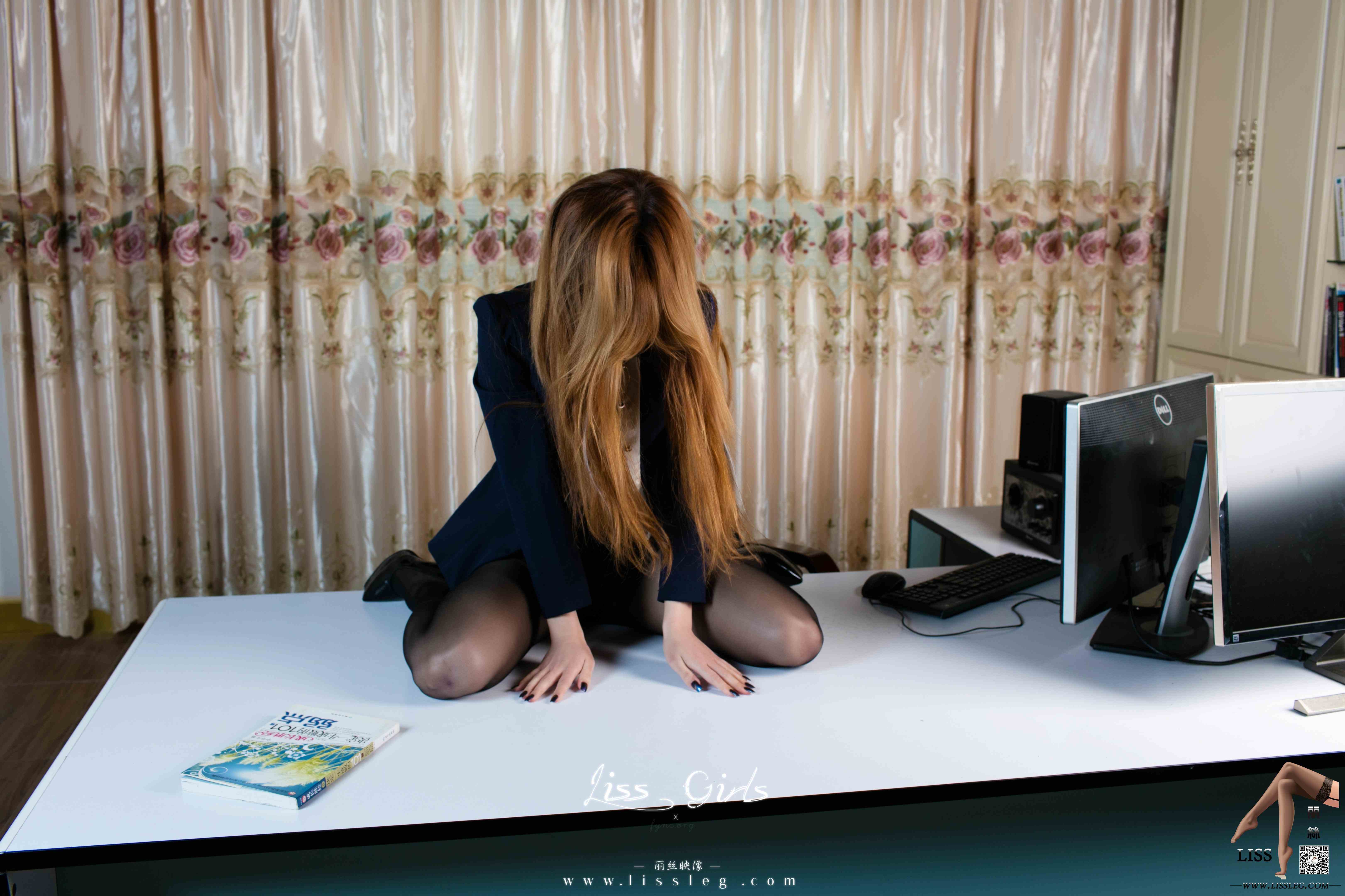 China Beauty Legs and feet 689