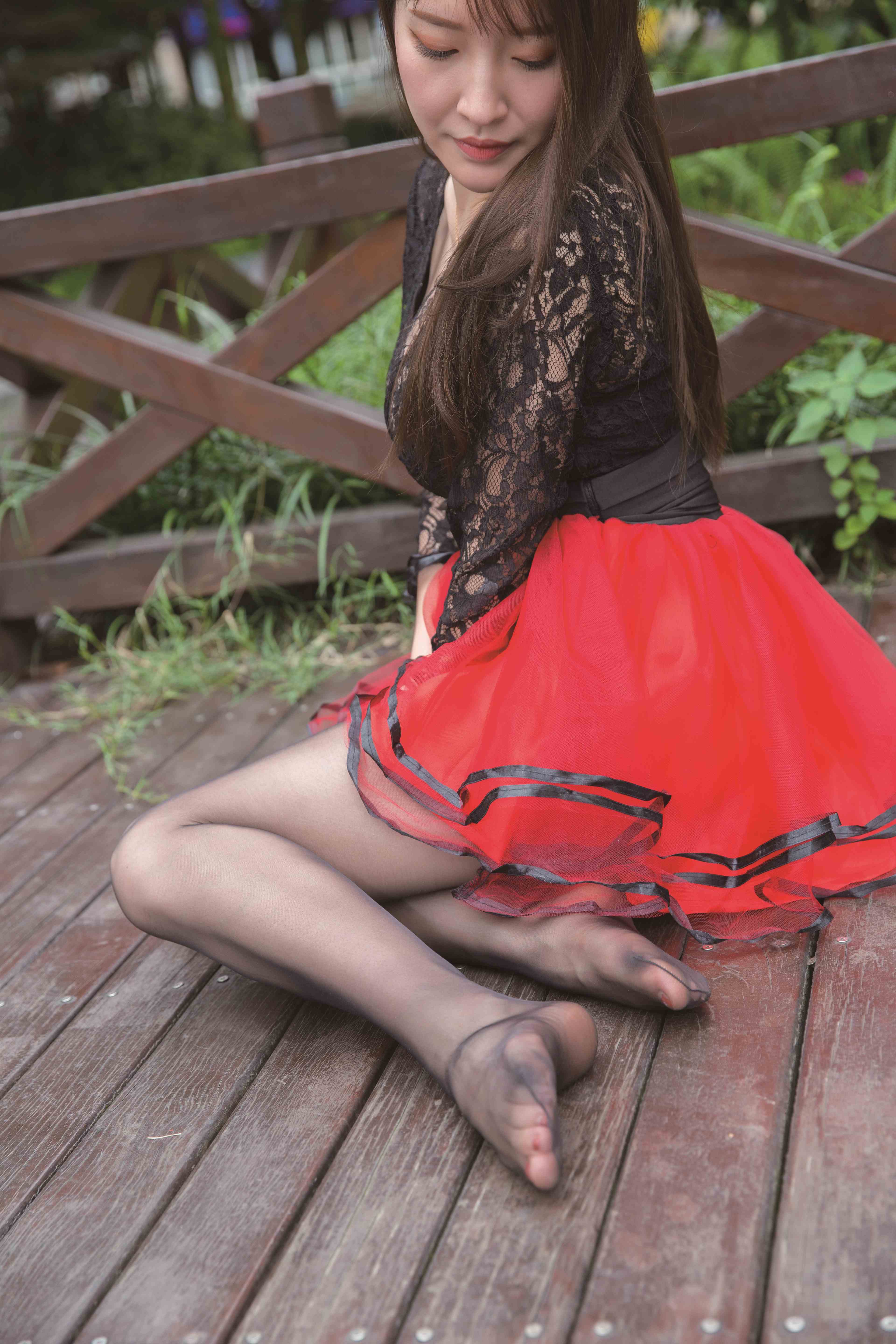 China Beauty Legs and feet 694