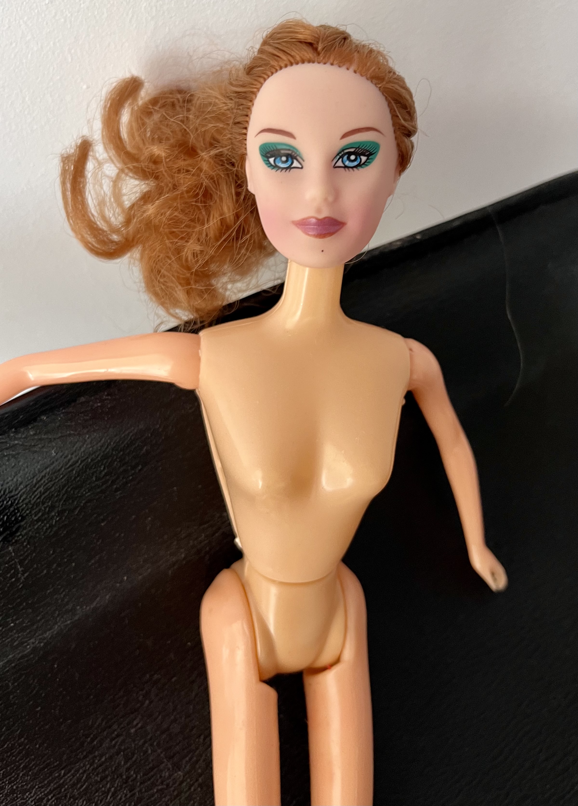 Slut faced Secondhand Barbie gets precum and cumshot facial