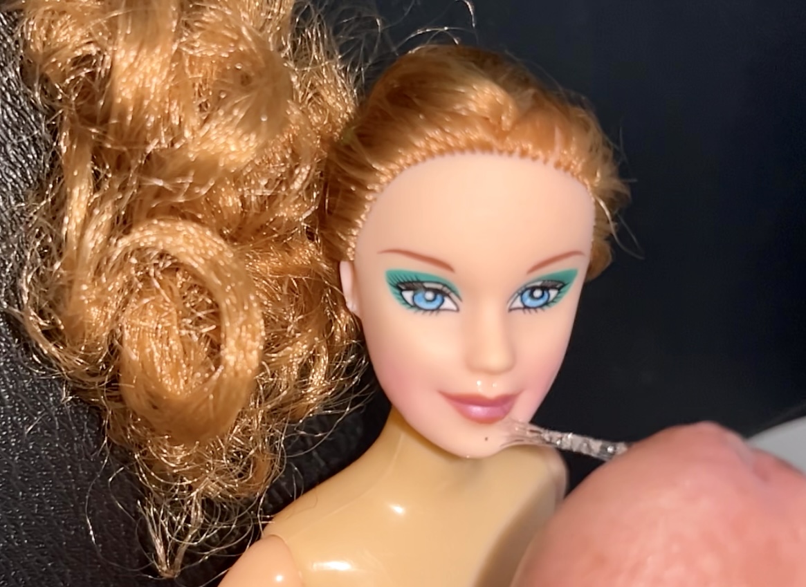 Slut faced Secondhand Barbie gets precum and cumshot facial