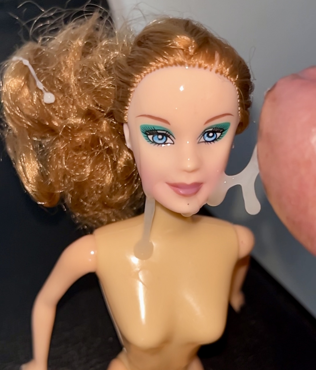 Slut faced Secondhand Barbie gets precum and cumshot facial
