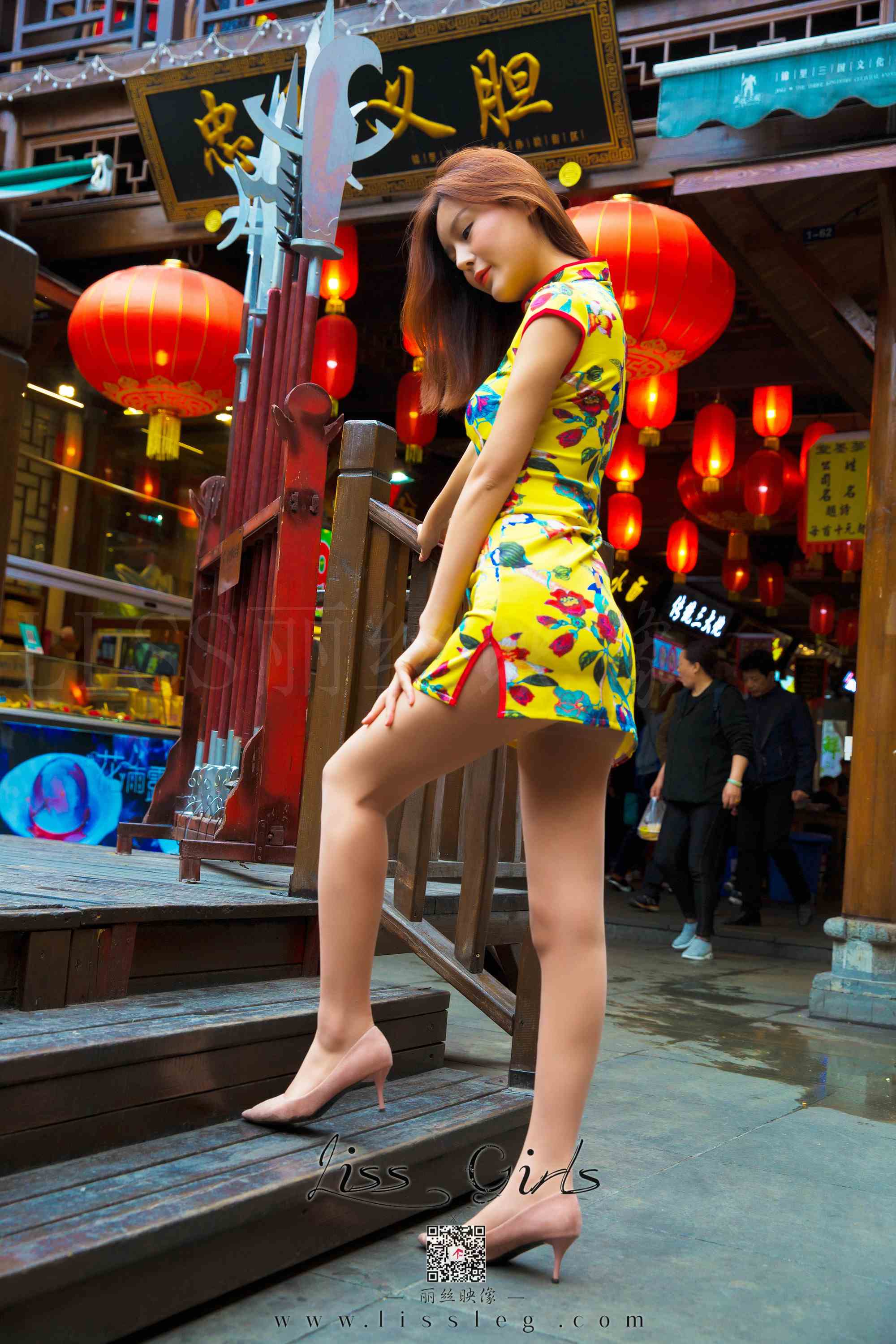 China Beauty Legs and feet 697