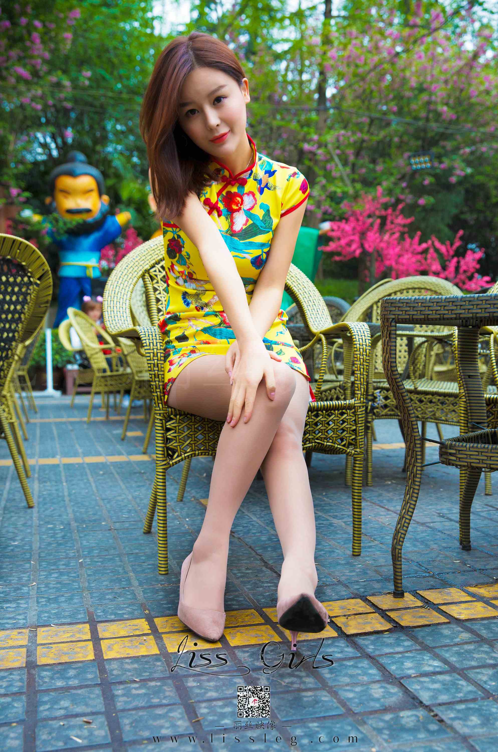 China Beauty Legs and feet 697