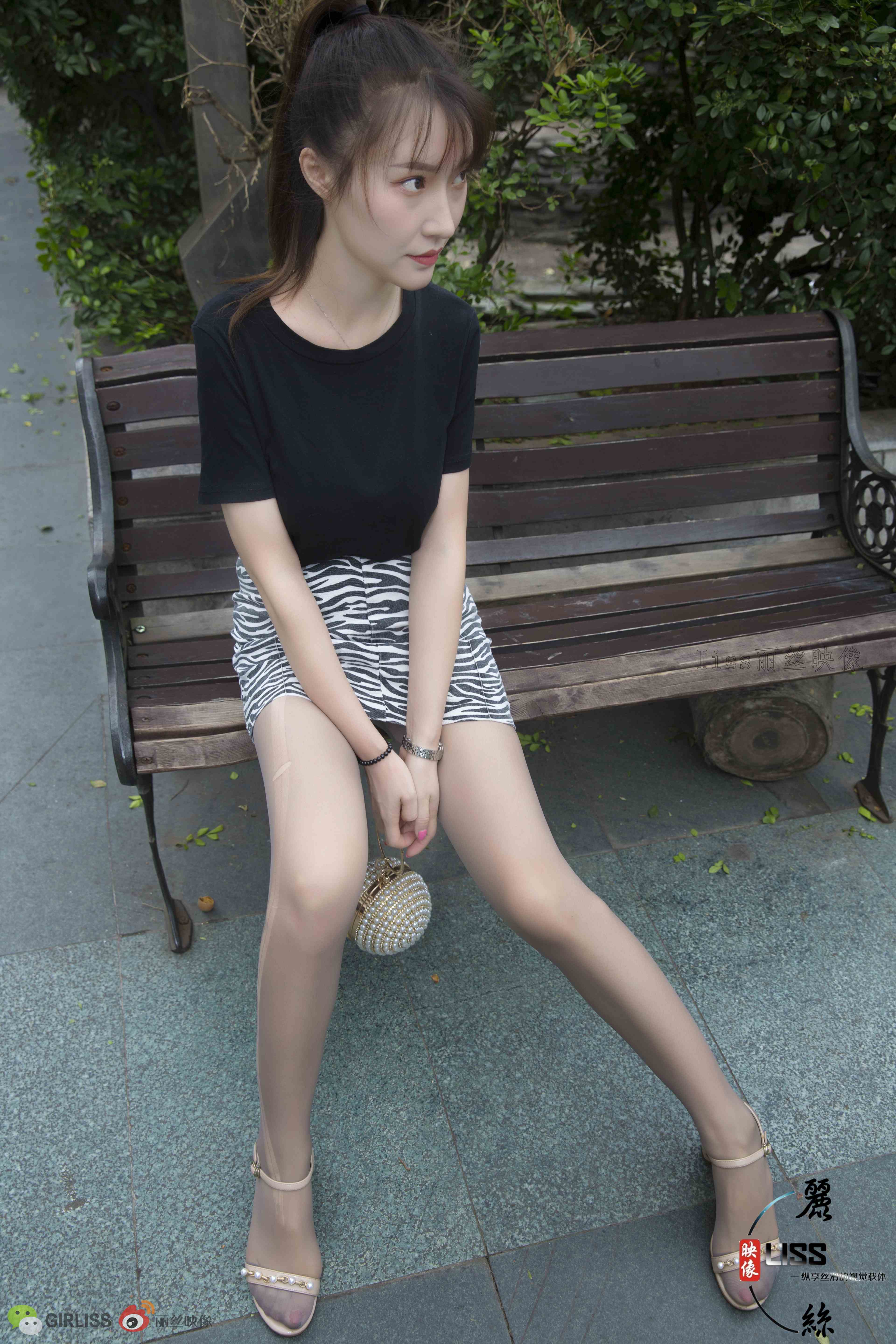 China Beauty Legs and feet 698