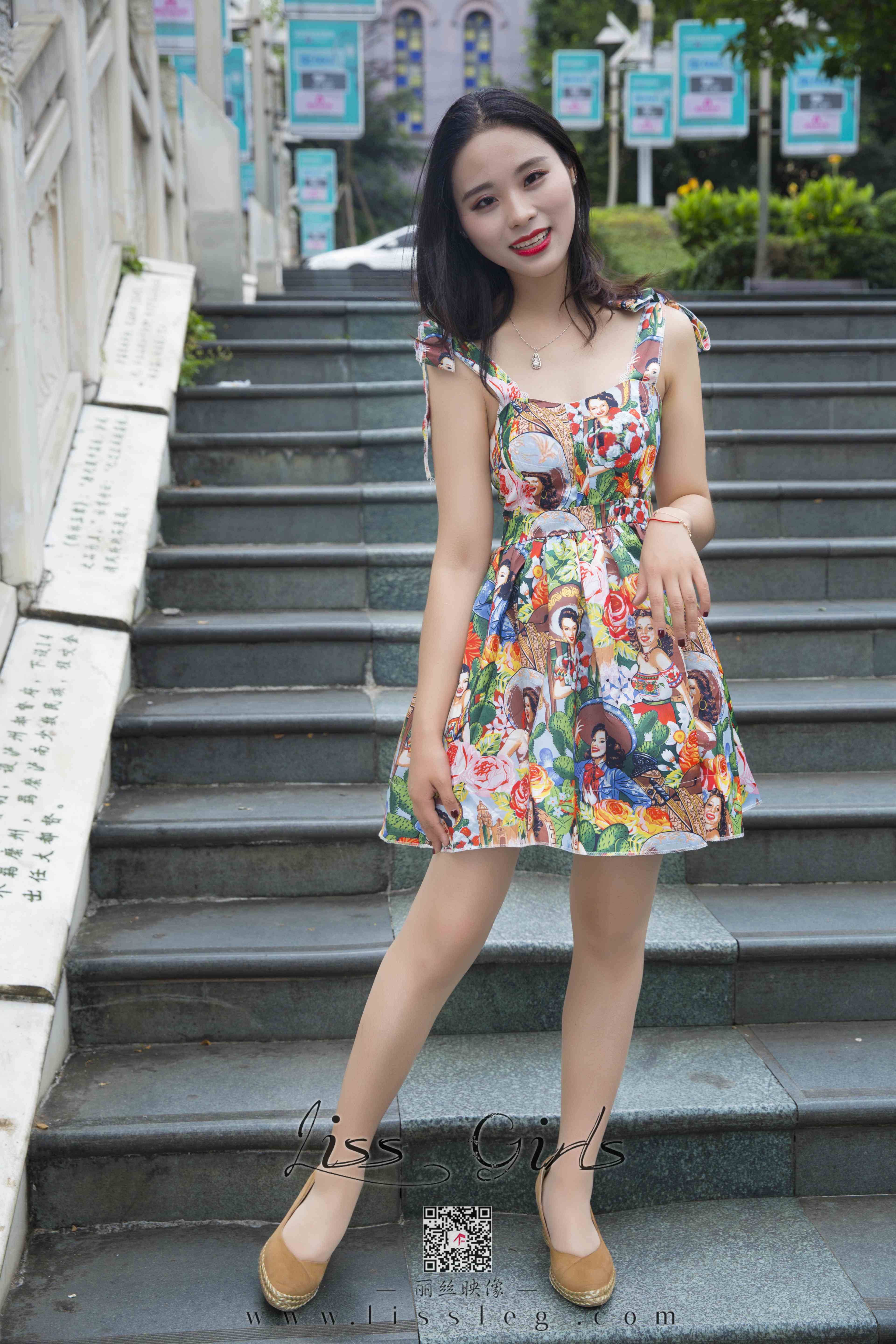 China Beauty Legs and feet 699