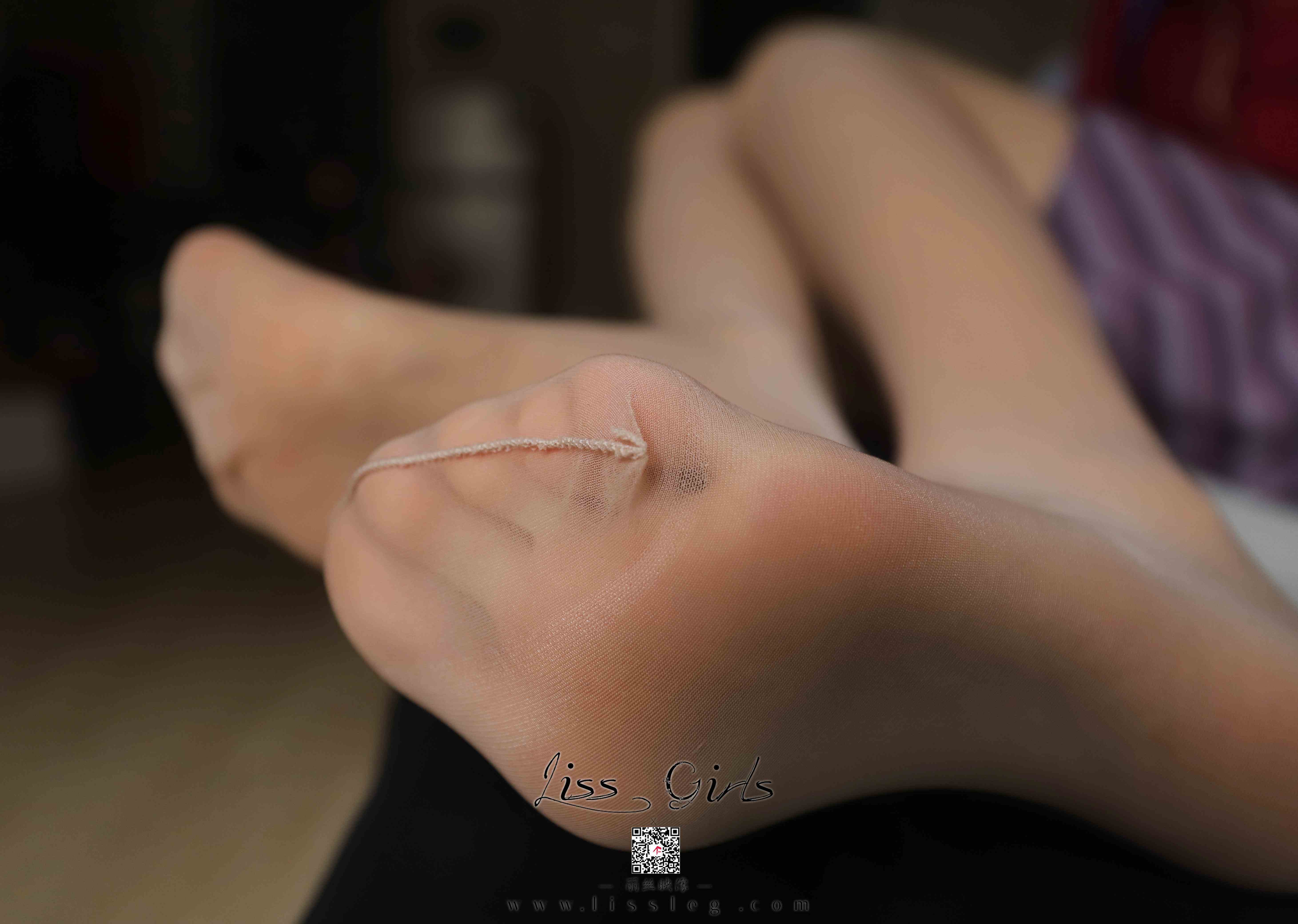 China Beauty Legs and feet 700