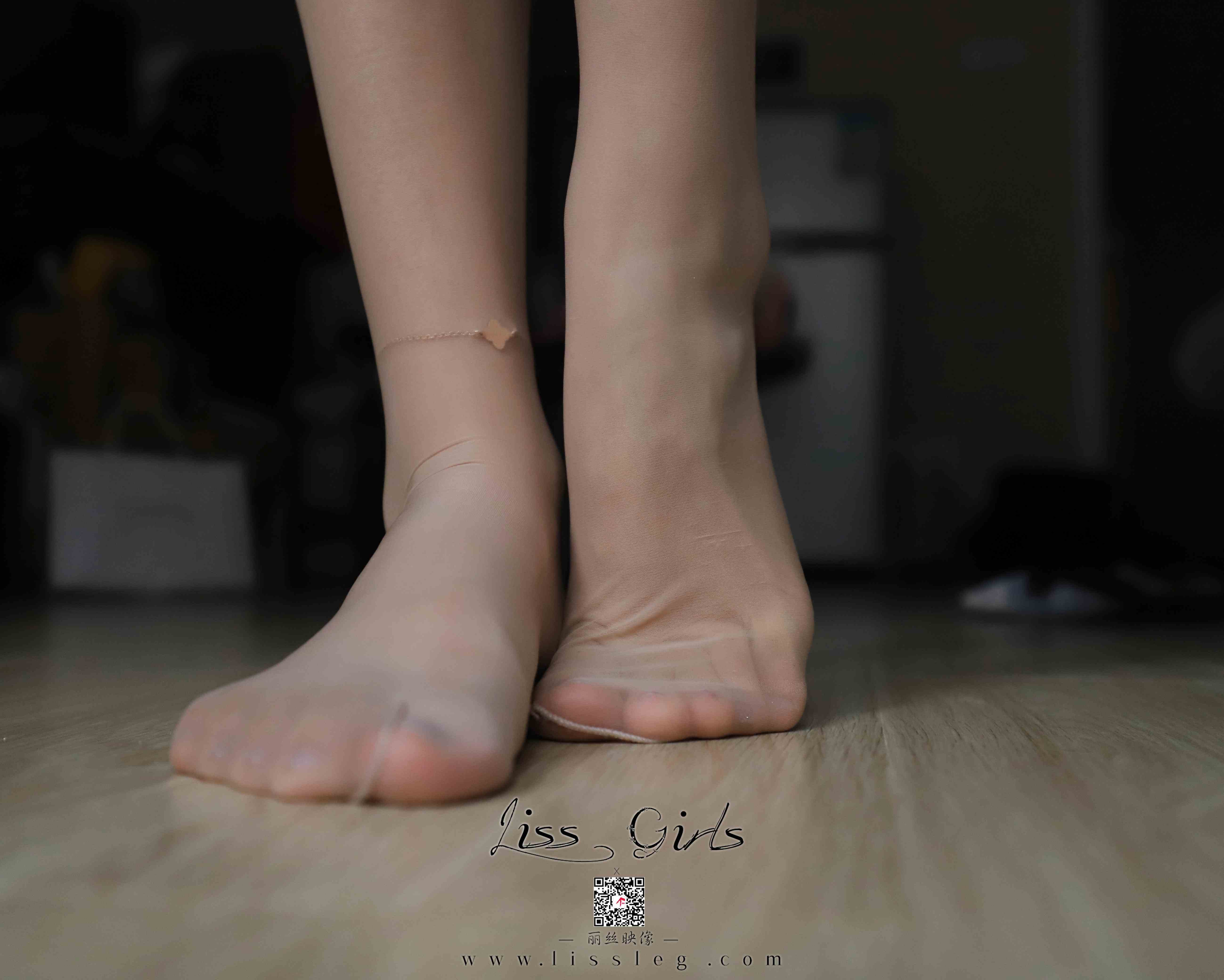 China Beauty Legs and feet 700