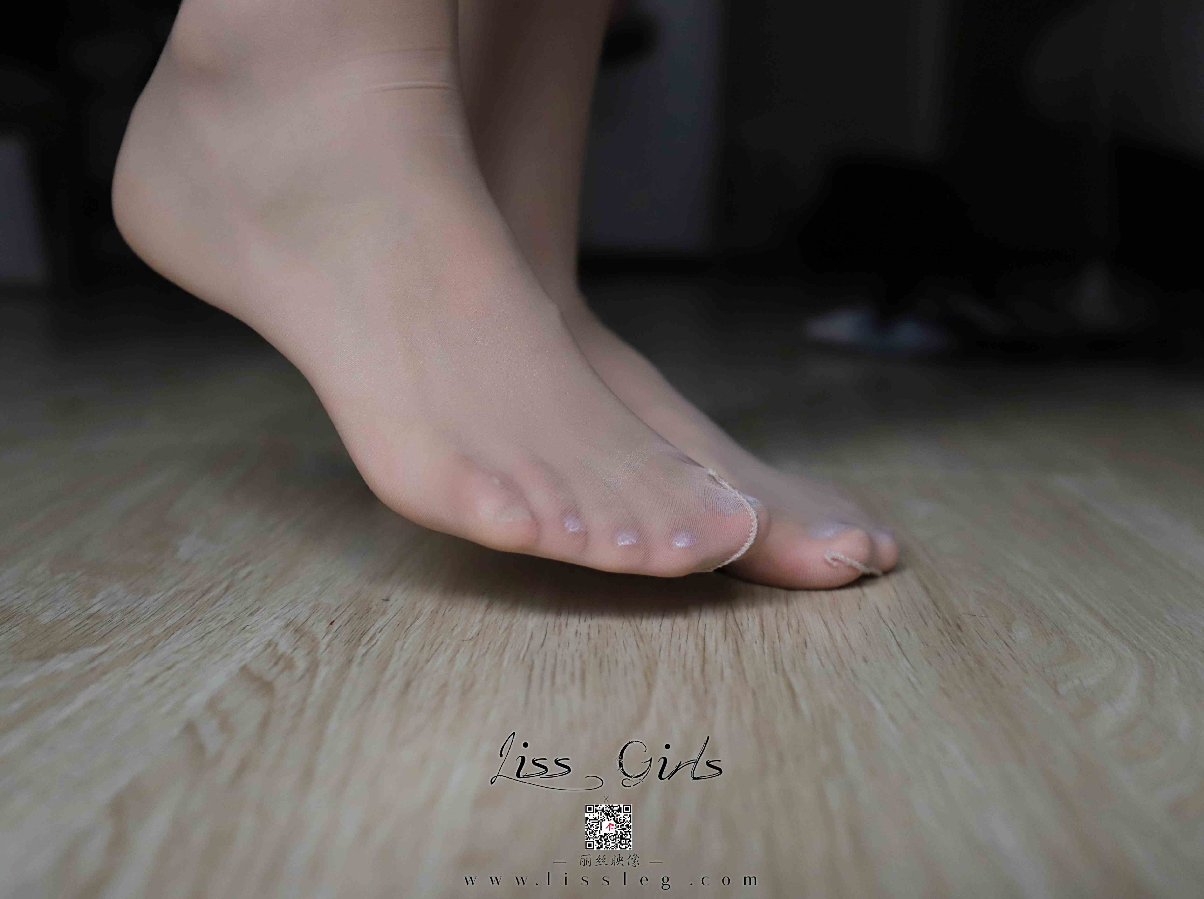 China Beauty Legs and feet 700