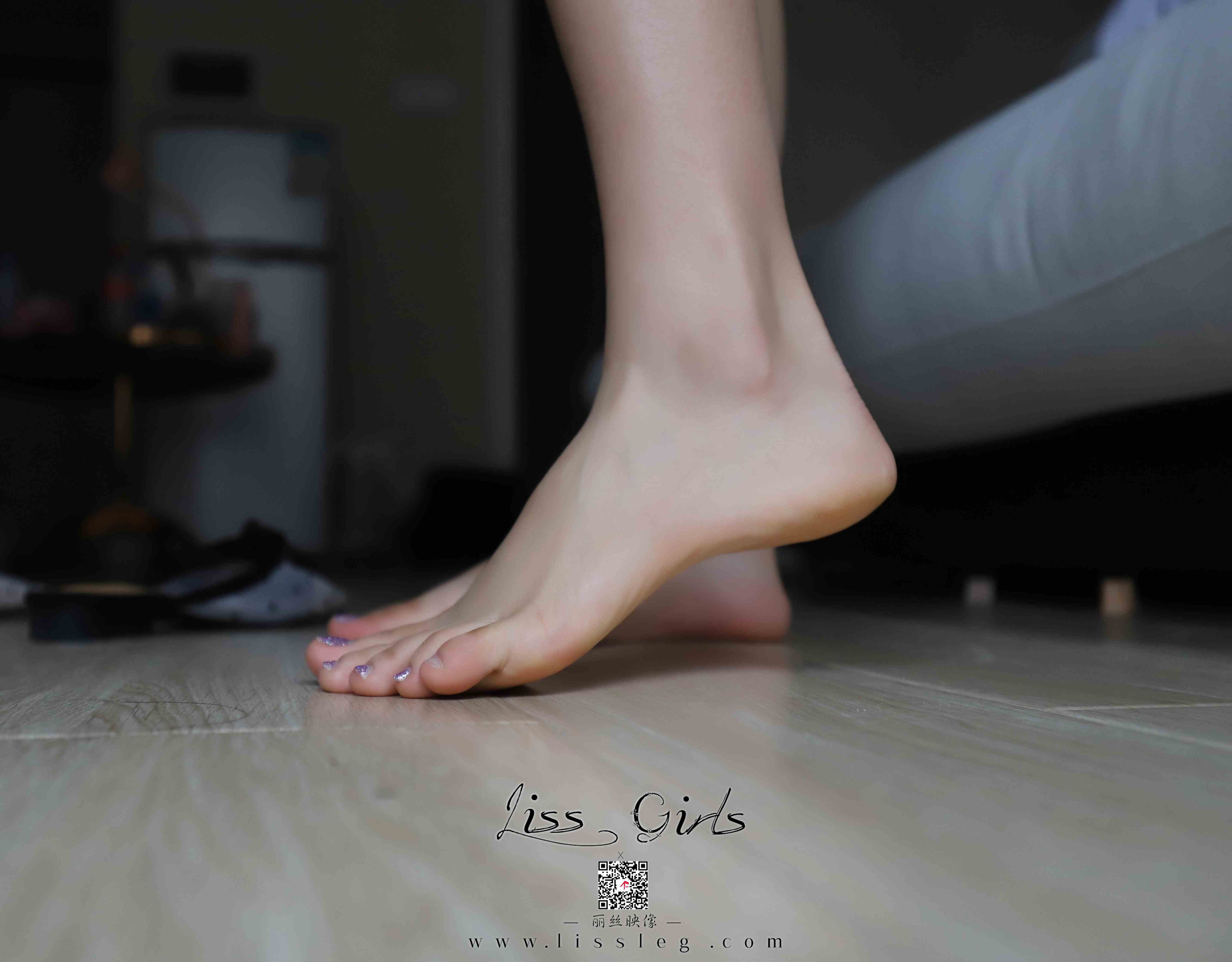 China Beauty Legs and feet 700